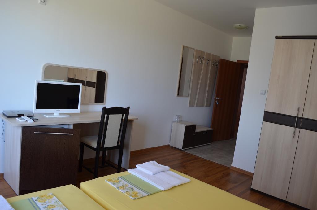 Guest House Georgievi بريمورسكو الغرفة الصورة