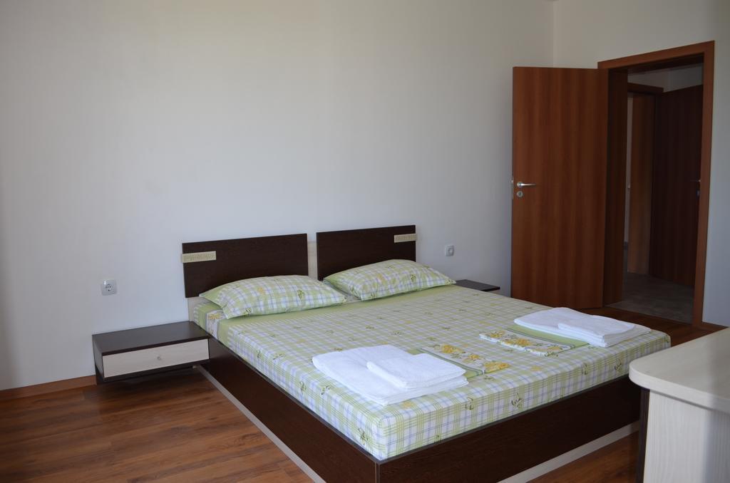 Guest House Georgievi بريمورسكو الغرفة الصورة