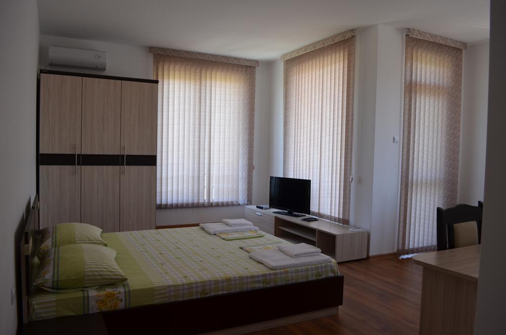 Guest House Georgievi بريمورسكو الغرفة الصورة