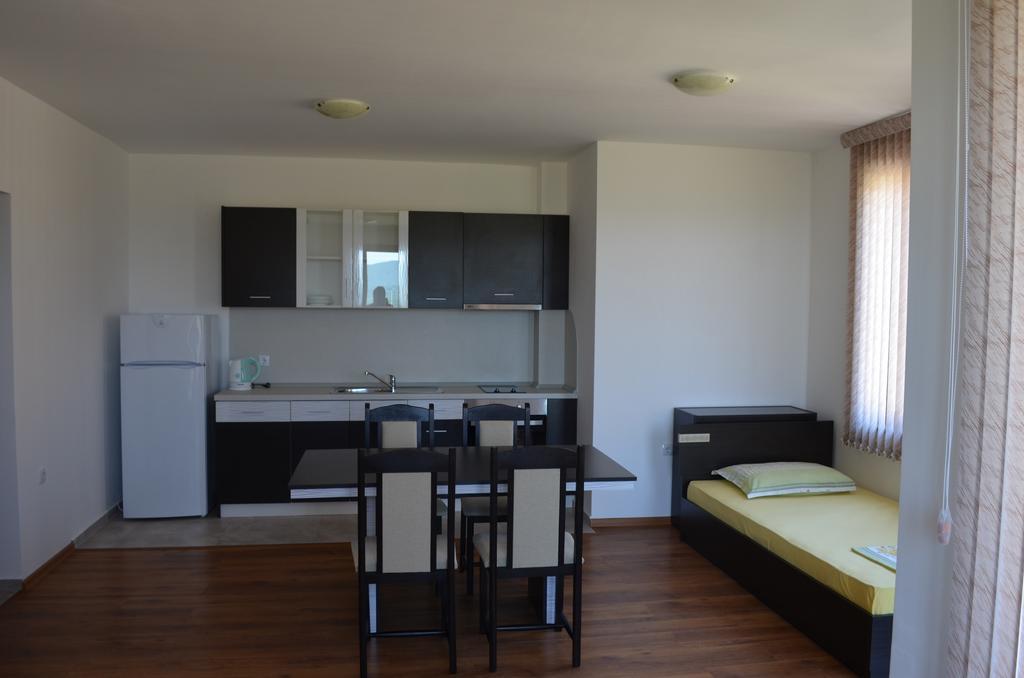 Guest House Georgievi بريمورسكو الغرفة الصورة